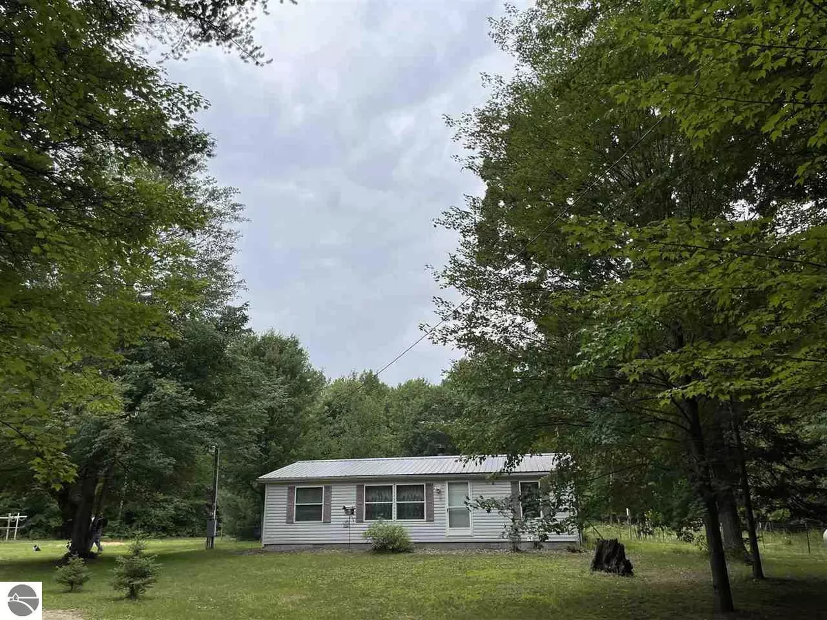 Beaverton, MI 48612,1198 East Pointe Drive