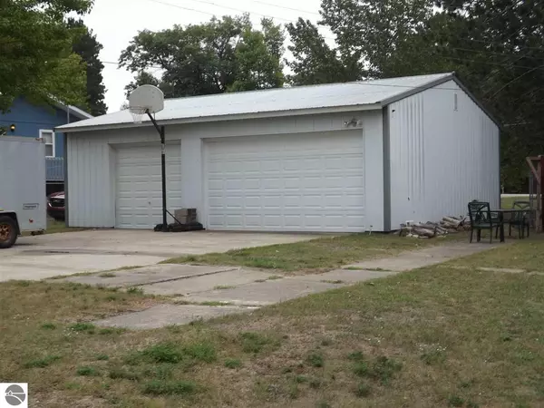 Prudenville, MI 48651,359 E Houghton Lake Drive