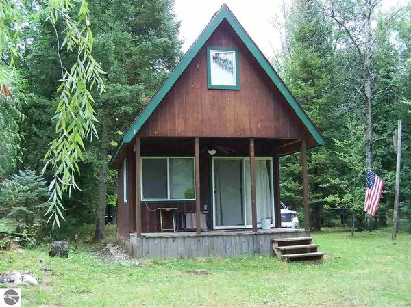 8658 Whispering Trail, Evart, MI 49631