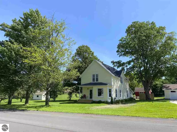 Maple City, MI 49664,8773 S Maple City Road