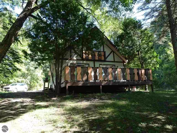 6151 East Jordan Road, Ellsworth, MI 49729