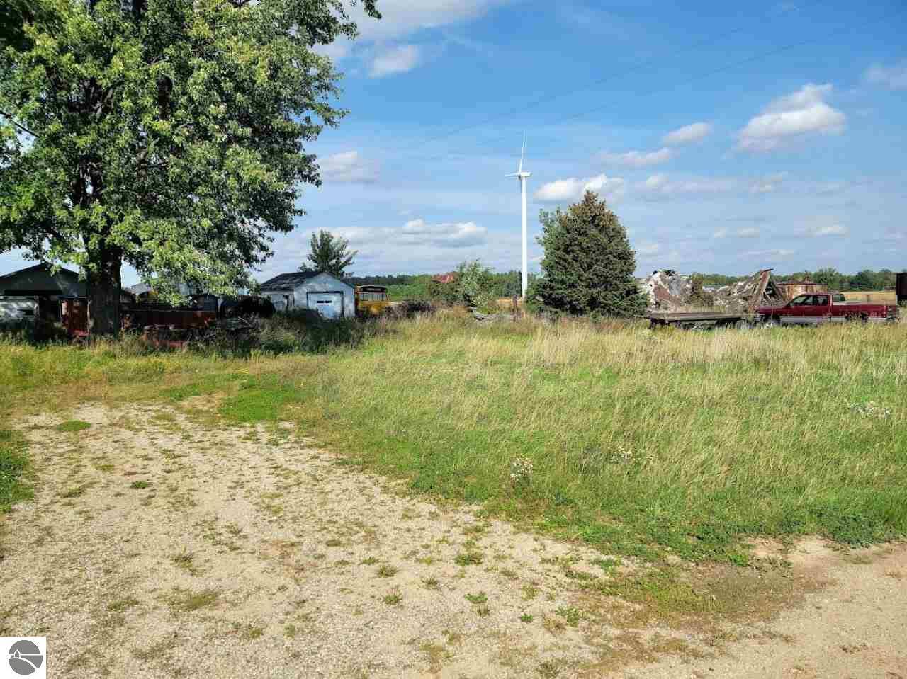 10503 E Parks Road, Wheeler, MI 48662