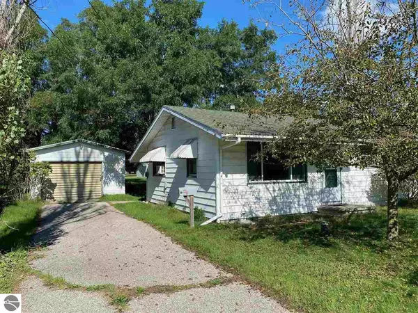 Eastlake, MI 49626,432 Avenue B