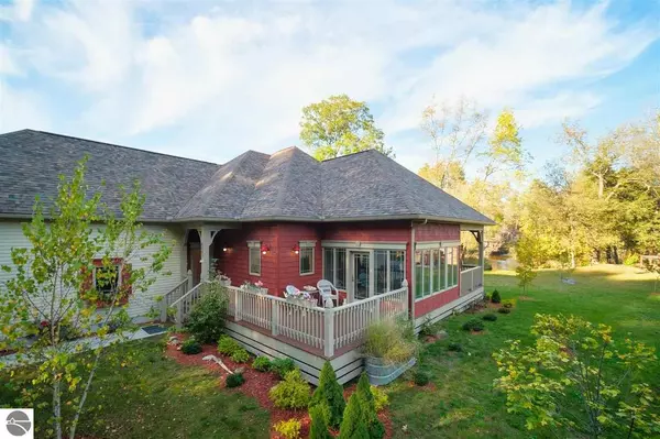 6592 W Shirley Court, Irons, MI 49644
