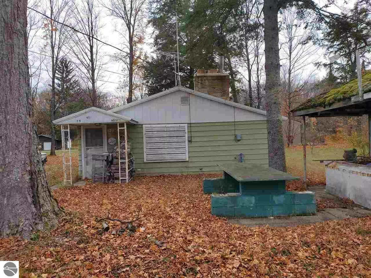 Shingleton, MI 49884,N5371 Maple Street