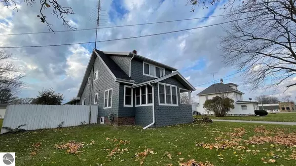 Rosebush, MI 48878,3945 N Mission