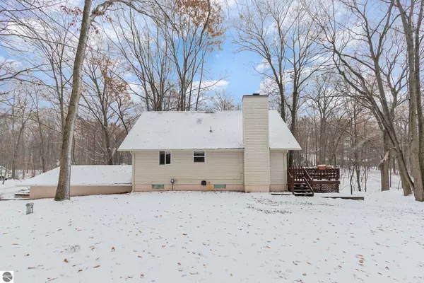 Stanwood, MI 49346,8868 Old Hickory Lane