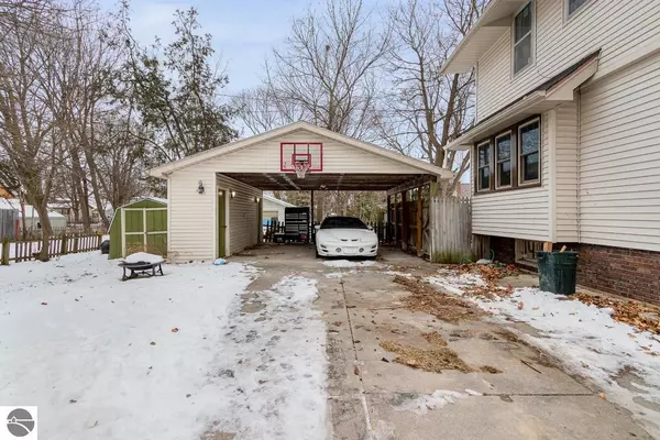 Alma, MI 48801,208 Walnut Street