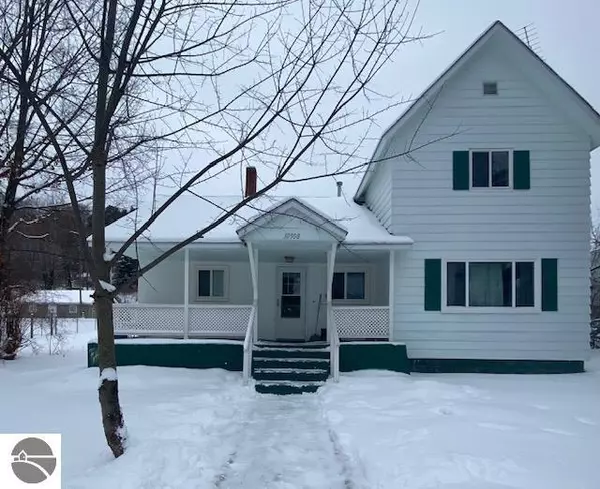 10908 Platte Street, Honor, MI 49640