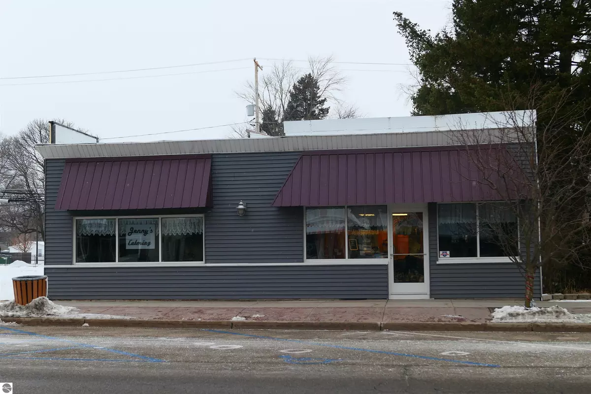 Shepherd, MI 48883,224 W Wright Avenue