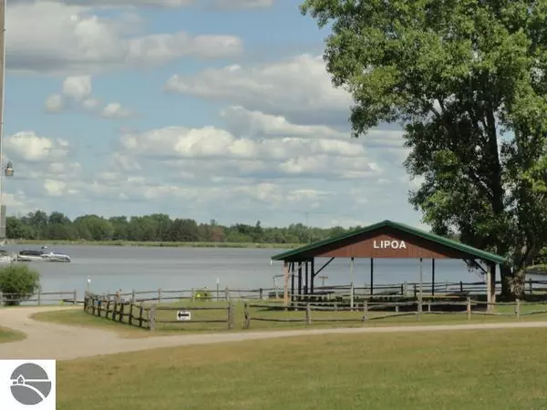 Lake Isabella, MI 48893,1018 Kent Street