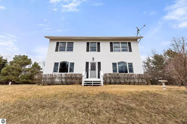 8975 US-31 N, Ellsworth, MI 49729