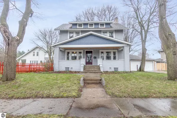 748 Massachusetts, Alma, MI 48801