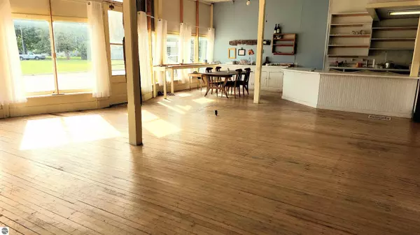 Arcadia, MI 49613,3490 Lake Street