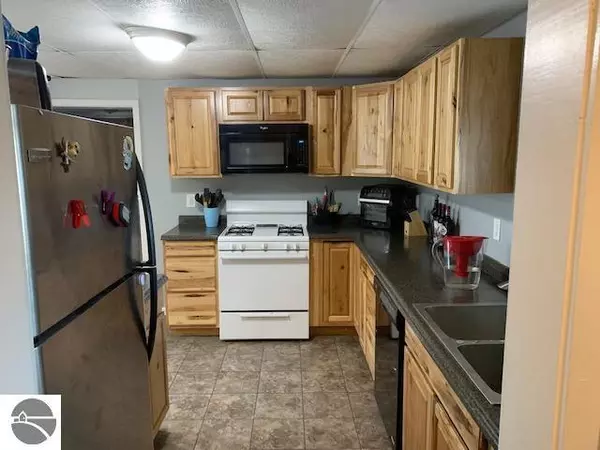 Honor, MI 49640,10959 Platte Street