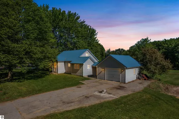 8950 13 Mile Road, Bear Lake, MI 49614