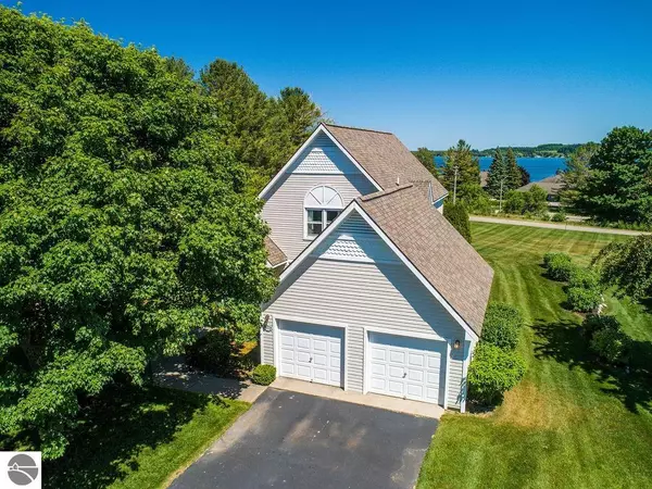 758 N Deer Path Trail, Suttons Bay, MI 49682