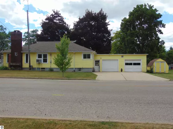 631 E North Street, Ithaca, MI 48847