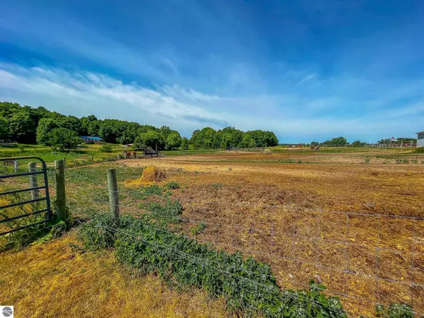 Alma, MI 48801,5691 N Rich Road