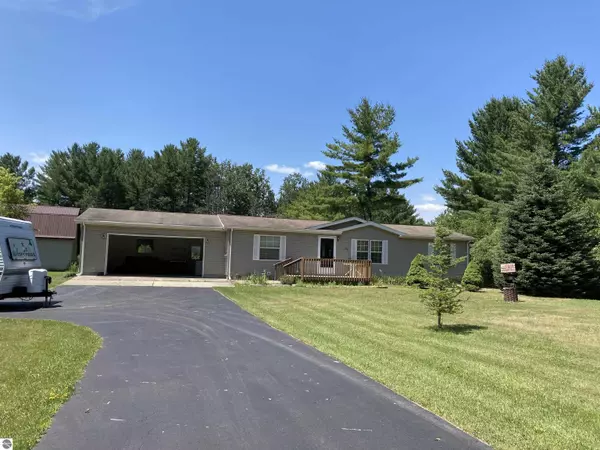 Lupton, MI 48635,805 Sensabaugh Road