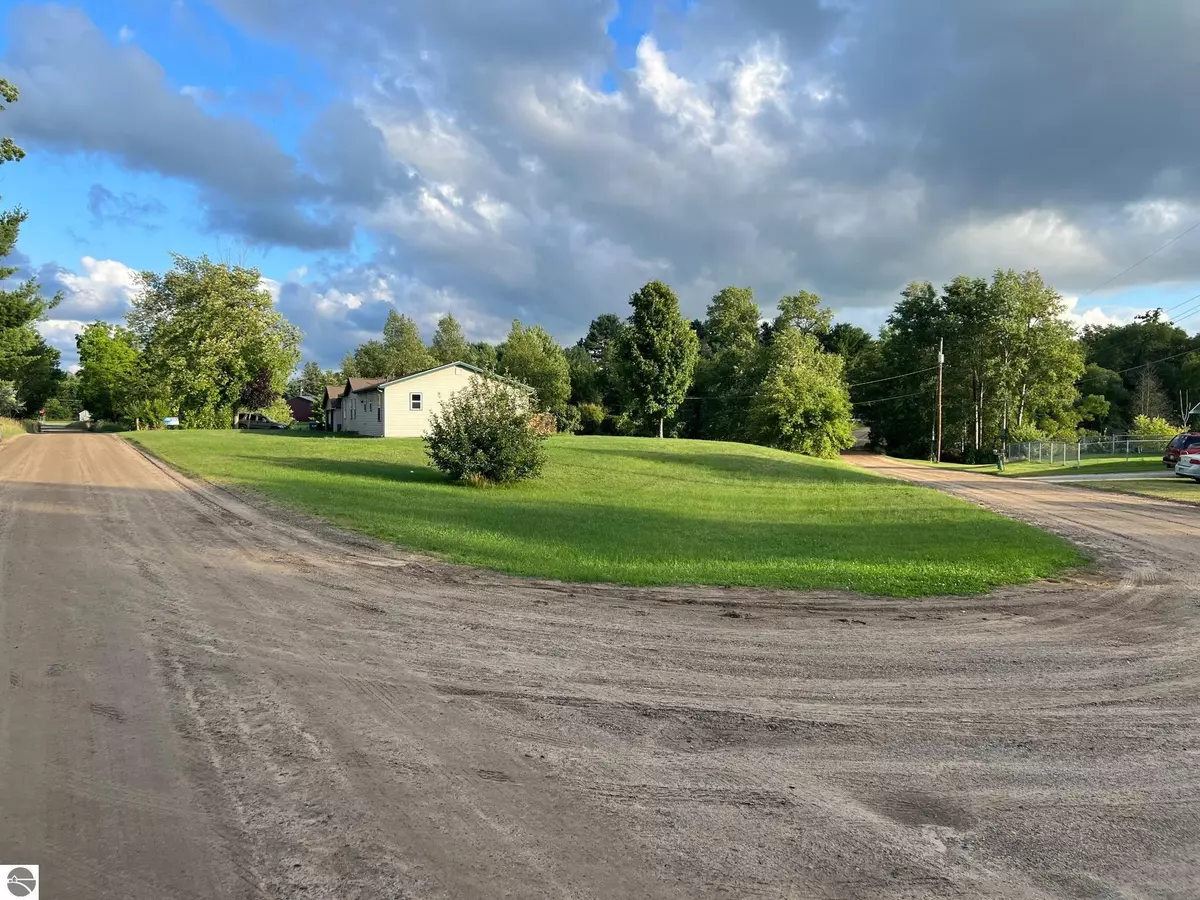 Harrison, MI 48625,3614 Ash Road