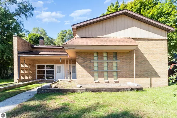 Breckenridge, MI 48615,221 Eaton Street