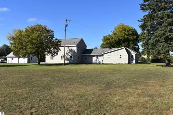 2616 School Road, Alger, MI 48610