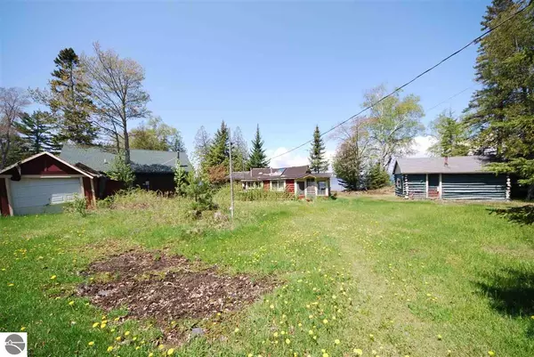 Gulliver, MI 49840,1936 Brown Lane