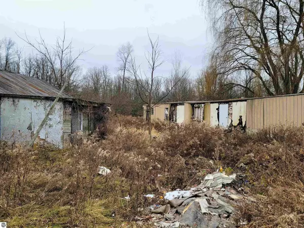 Edmore, MI 48829,4639 N Vickeryville Road