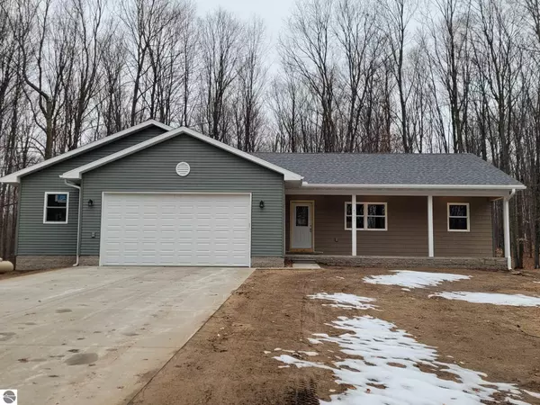 4326 Antioch Drive, Mesick, MI 49668