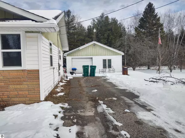 Alger, MI 48610,1426 Alger Court