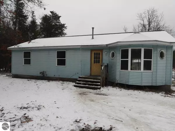 1574 Menona Lane, St Helen, MI 48656