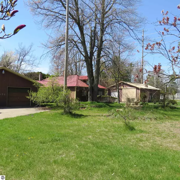 3851 N Four Mile Road, Traverse City, MI 49686