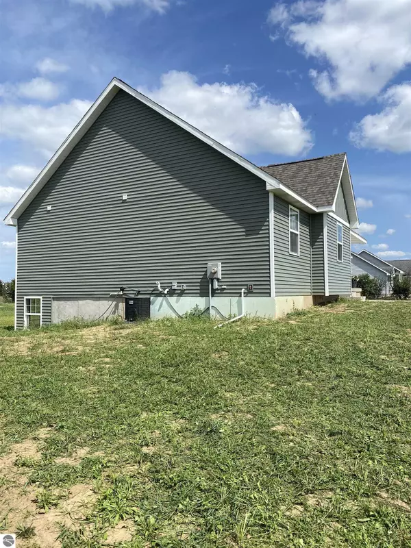 St Johns, MI 48879,8090 Idared Road