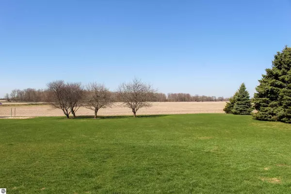 Shepherd, MI 48883,6398 S Leaton Road