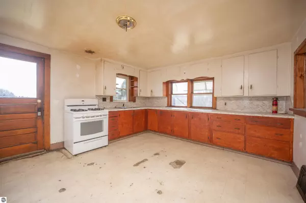 Alma, MI 48801,4080 N Luce Road