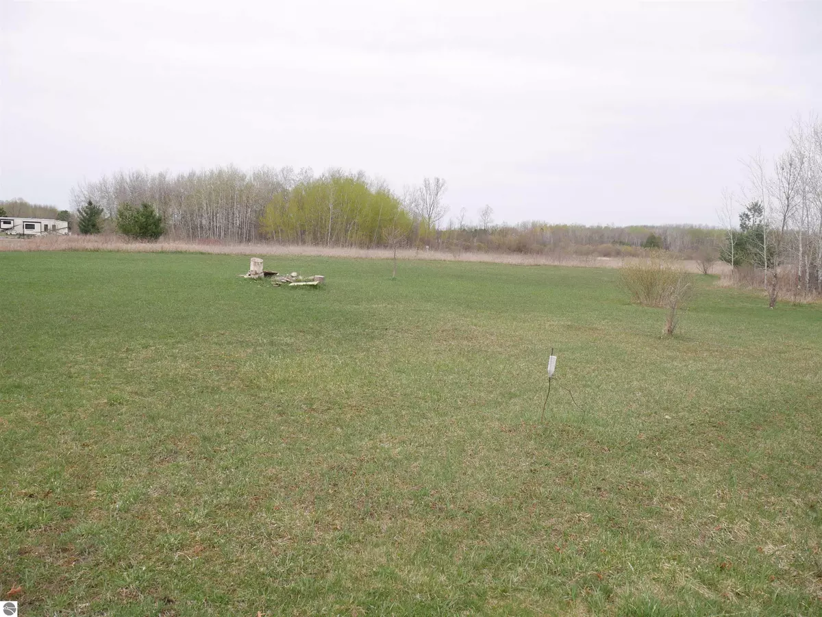 Gladwin, MI 48624,5103 Saint Andrews Drive