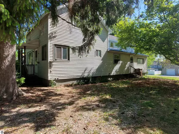 Ithaca, MI 48847,420 Maple