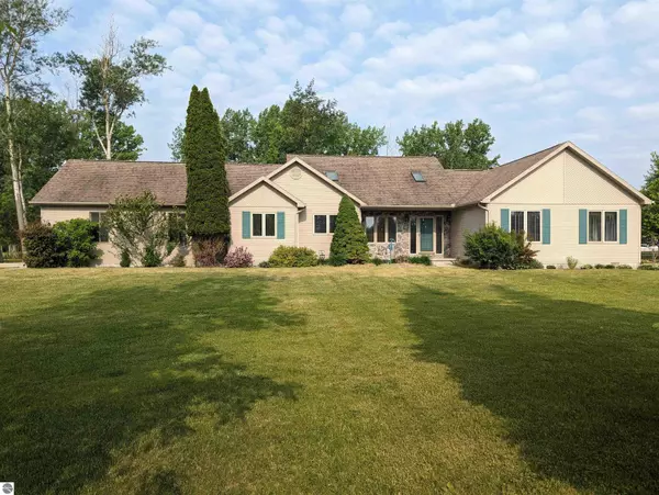 850 Augres River Drive, Au Gres, MI 48703