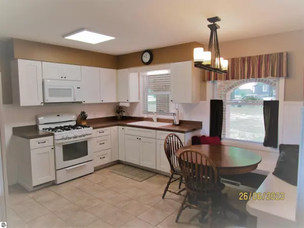 Rosebush, MI 48878,4501 N Summerton Road