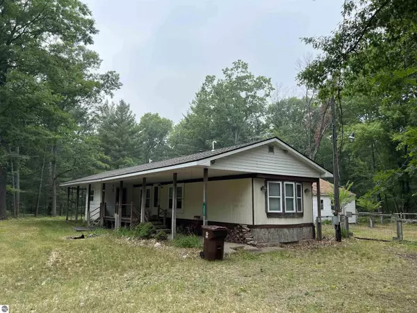 5803 Butler Road, St Helen, MI 48656