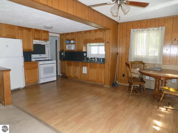 Prudenville, MI 48651,213 Devonshire Drive