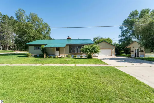 412 Coker Drive, Farwell, MI 48622