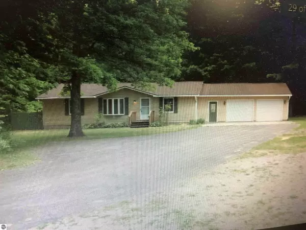 6465 N US-23, Spruce, MI 48762