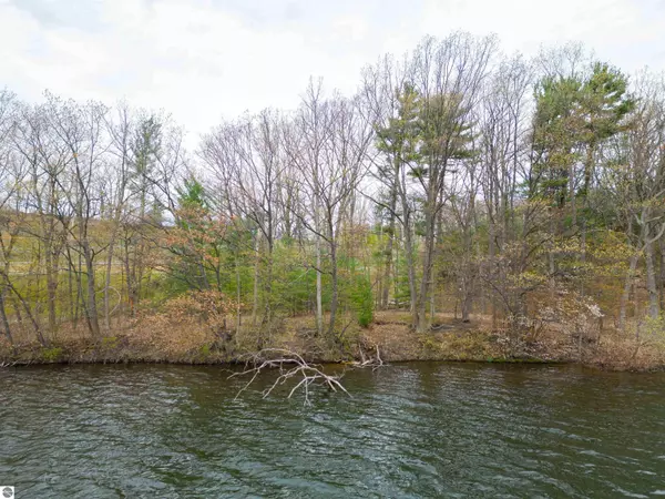 Traverse City, MI 49684,1629 Edgewater Ridge