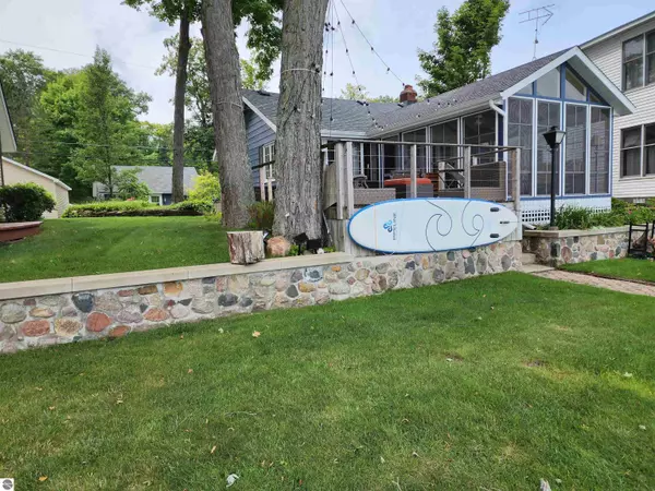 Crystal, MI 48818,2003 Strait Tow Blvd 2006 Strait Tow Blvd