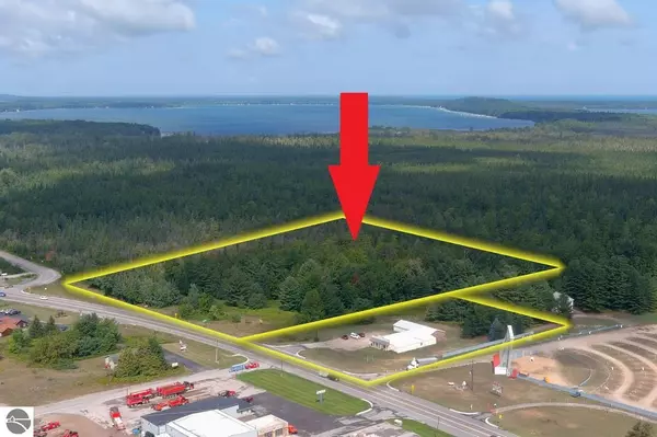 00Z0 Honor Highway, Honor, MI 49640