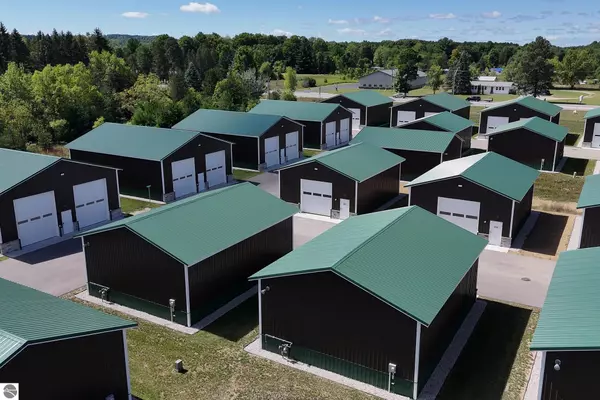 Traverse City, MI 49685,3064 Lucky Dog Lane Unit 23