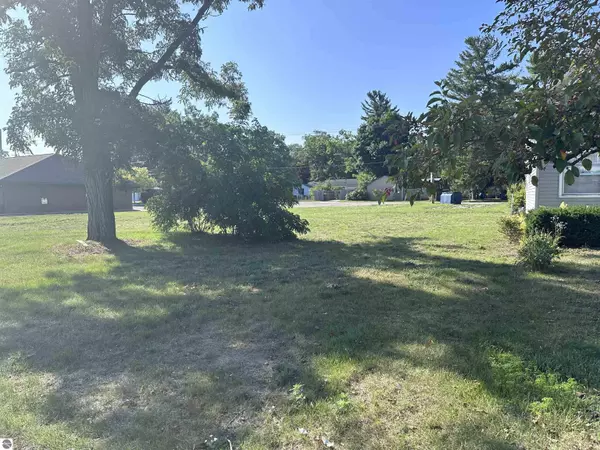 Traverse City, MI 49686,1040 E Front Street