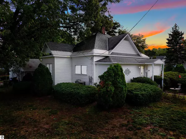 110 N Michigan Avenue, Manton, MI 49663